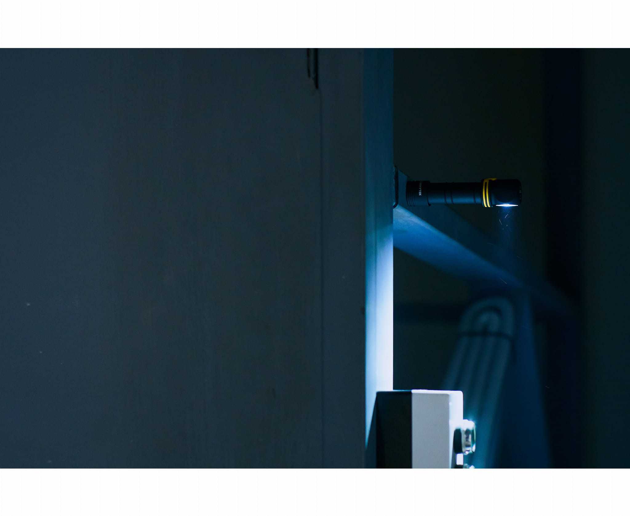 Latarka czołowa Armytek Elf C2 v2 - warm