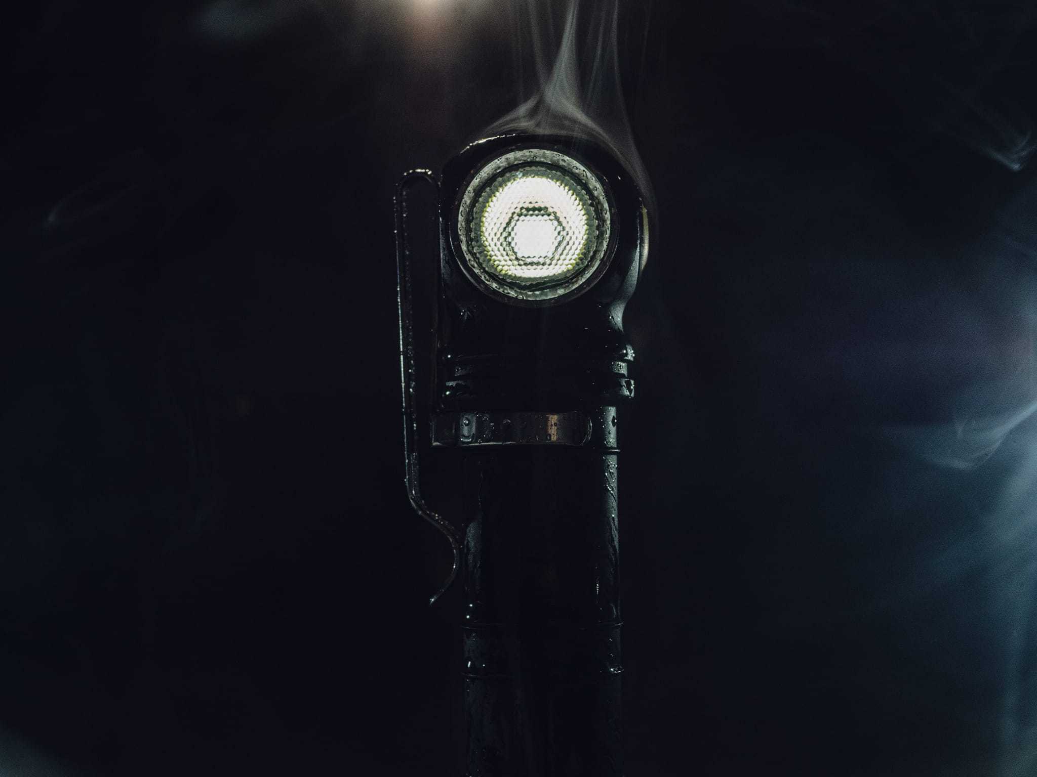 Latarka czołowa Armytek Wizard C2 Pro v4 MAX - White