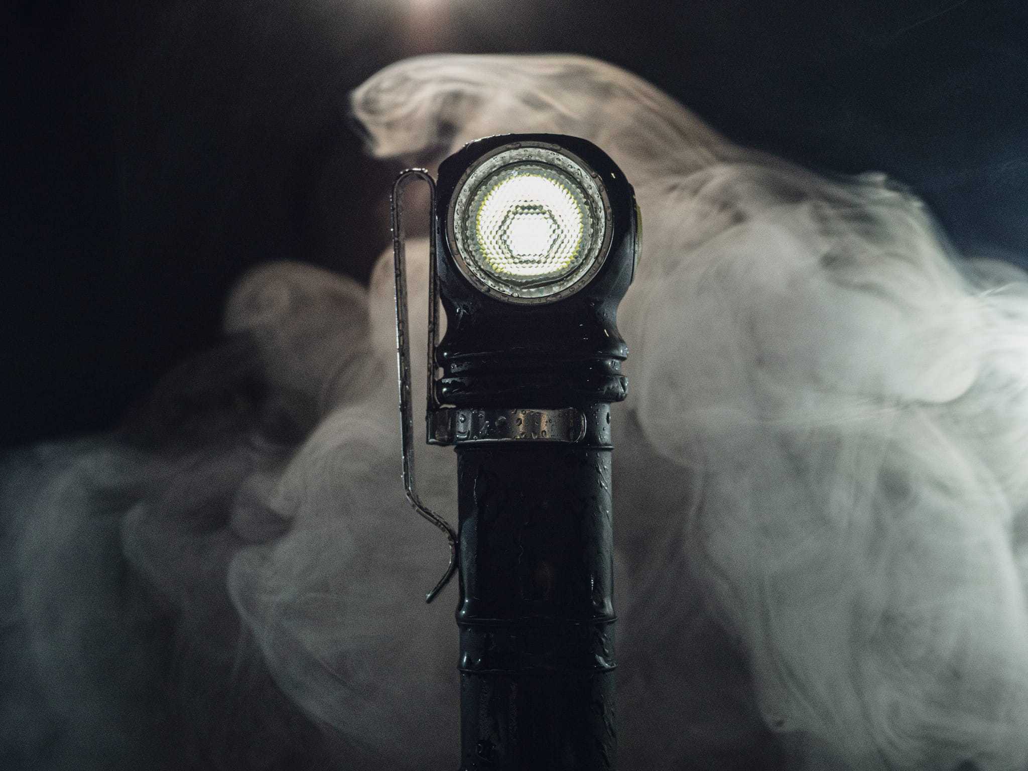 Latarka czołowa Armytek Wizard C2 Pro v4 MAX - White