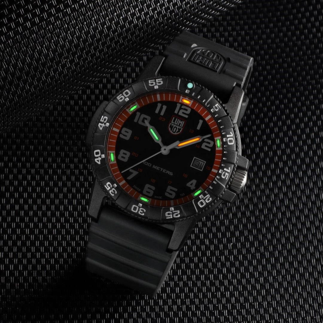 Zegarek Kwarcowy Luminox Leatherback Sea Turtle Giant 0320 Series XS.0329.1 – czarno-czerwony