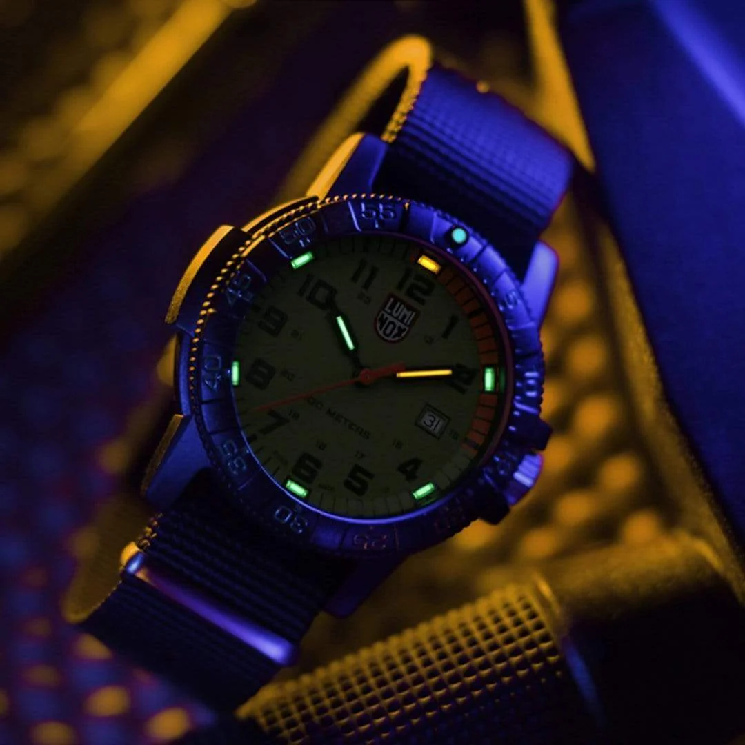 Zegarek Kwarcowy Luminox Leatherback Sea Turtle Giant 0320 Series XS.0337 – czarno-zielony