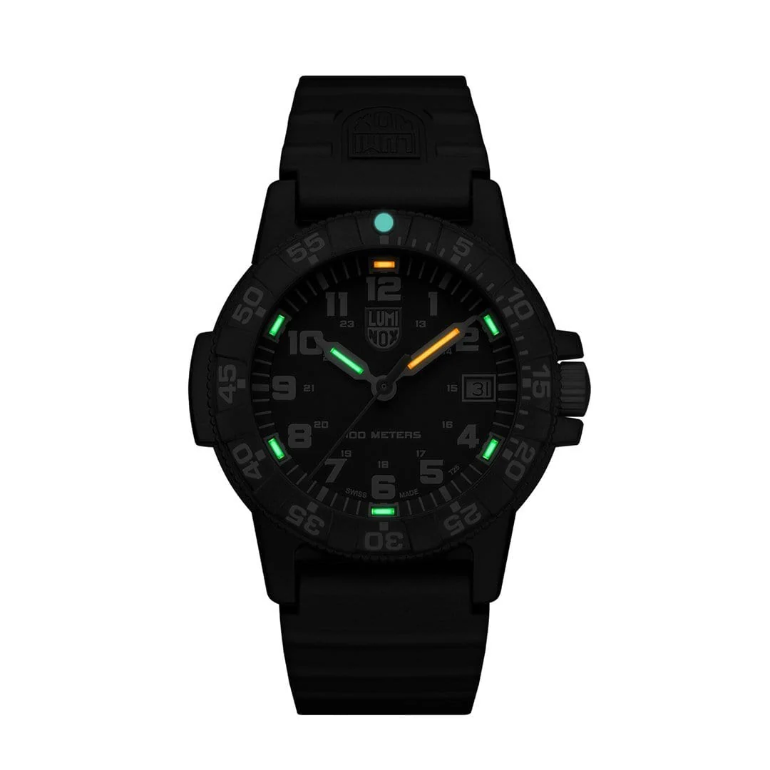 Zegarek Kwarcowy Luminox Leatherback Sea Turtle 0300 Series XS.0301.L – czarny
