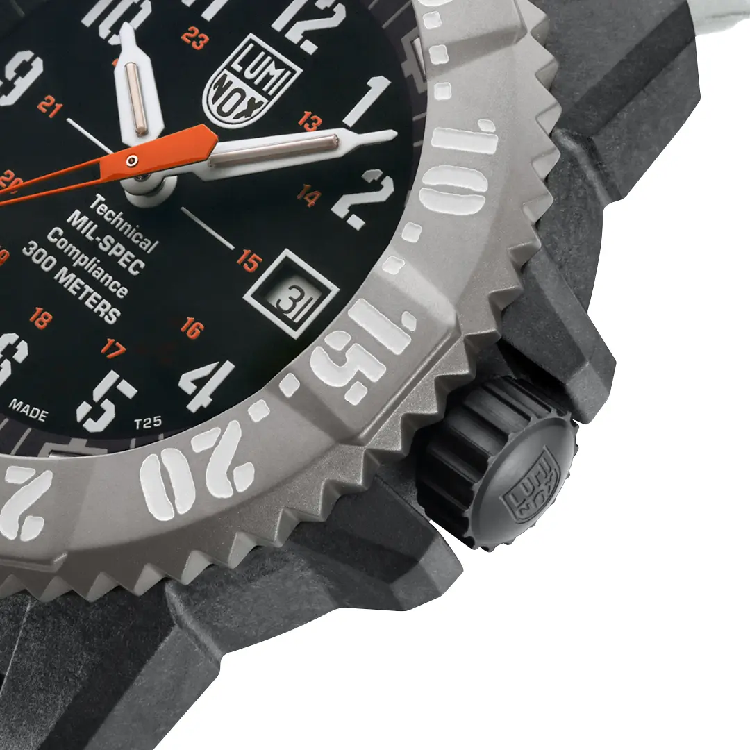LUMINOX Zegarek Kwarcowy MIL-SPEC 3350 Series XL.3359.SET – biały