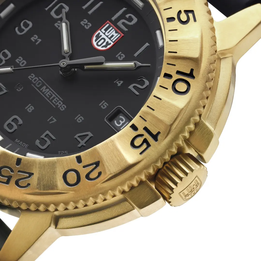 LUMINOX Zegarek Kwarcowy Navy SEAL Foundation 3220 Series XS.3221.NSF – czarno-złoty