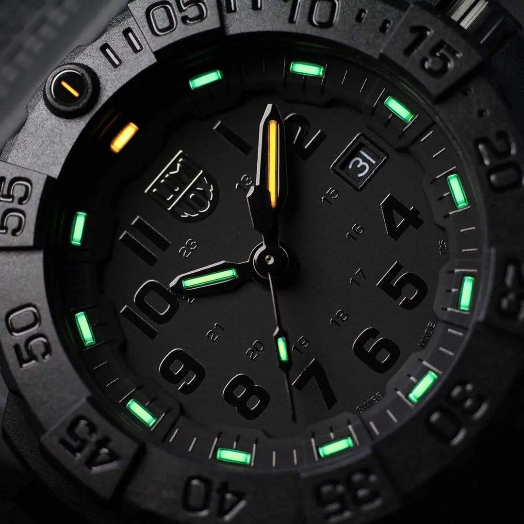 LUMINOX Zegarek Kwarcowy Navy SEAL 3500 Series XS.3501.BO.F – czarny