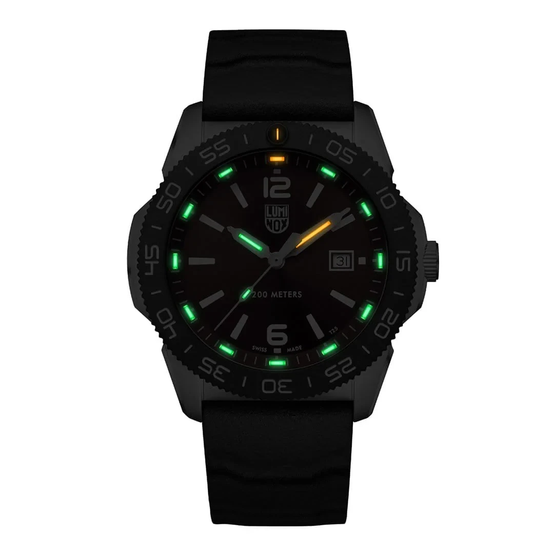LUMINOX Zegarek Kwarcowy Pacific Diver 3120 Series XS.3135